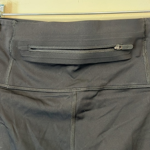 Lululemon Run to Reset Tight 25" size 4 in Black / Frozen Island Multi - Picture 8 of 15